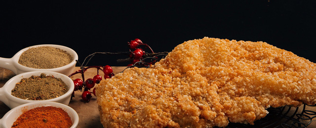 不论从食材的挑选、口味的研发，每一步骤我们无不费劲心力，持以一百分之两百的严谨态度。